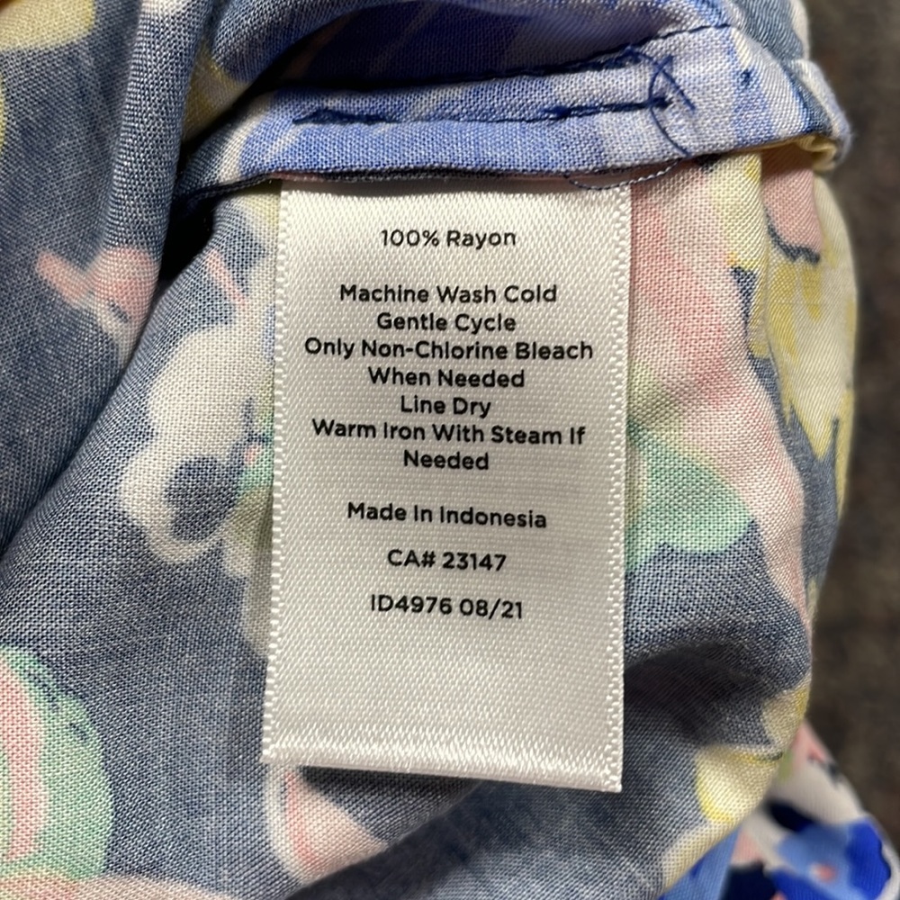 Floral Talbots rayon pullover shirt - Picture 6 of 6